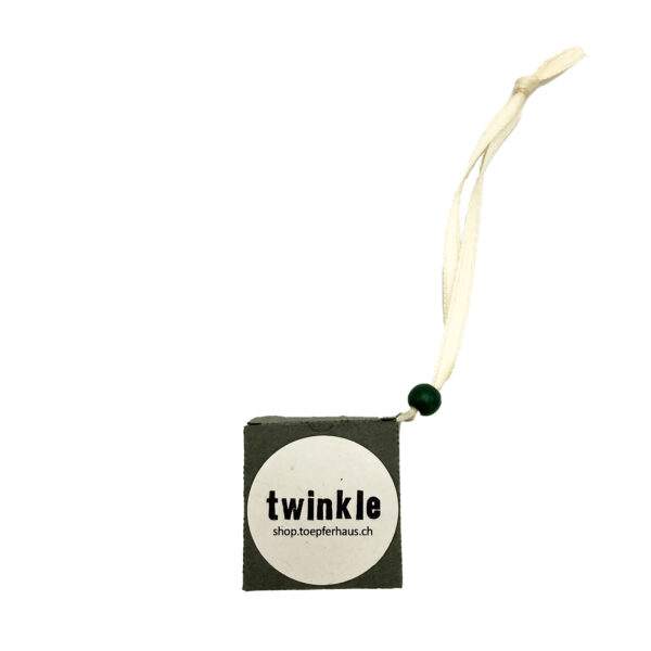 Twinkle kaki